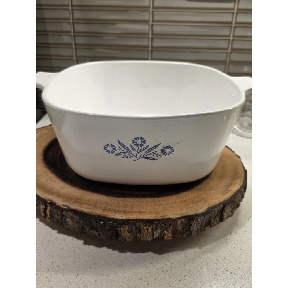 Corning Ware Blue Cornflower Casserole Dish 2 1/2 Quart Vintage No Lid